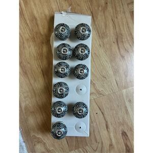CASA DECOR Decorative drawer knobs- set of 10 new open box- Box Damage Corners